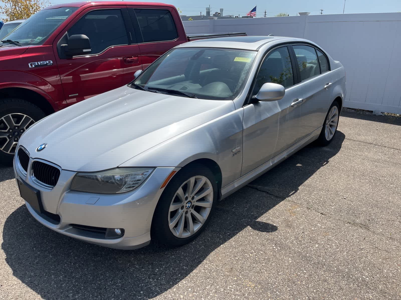 Thumbnail: 2011 BMW 3 Series - 7