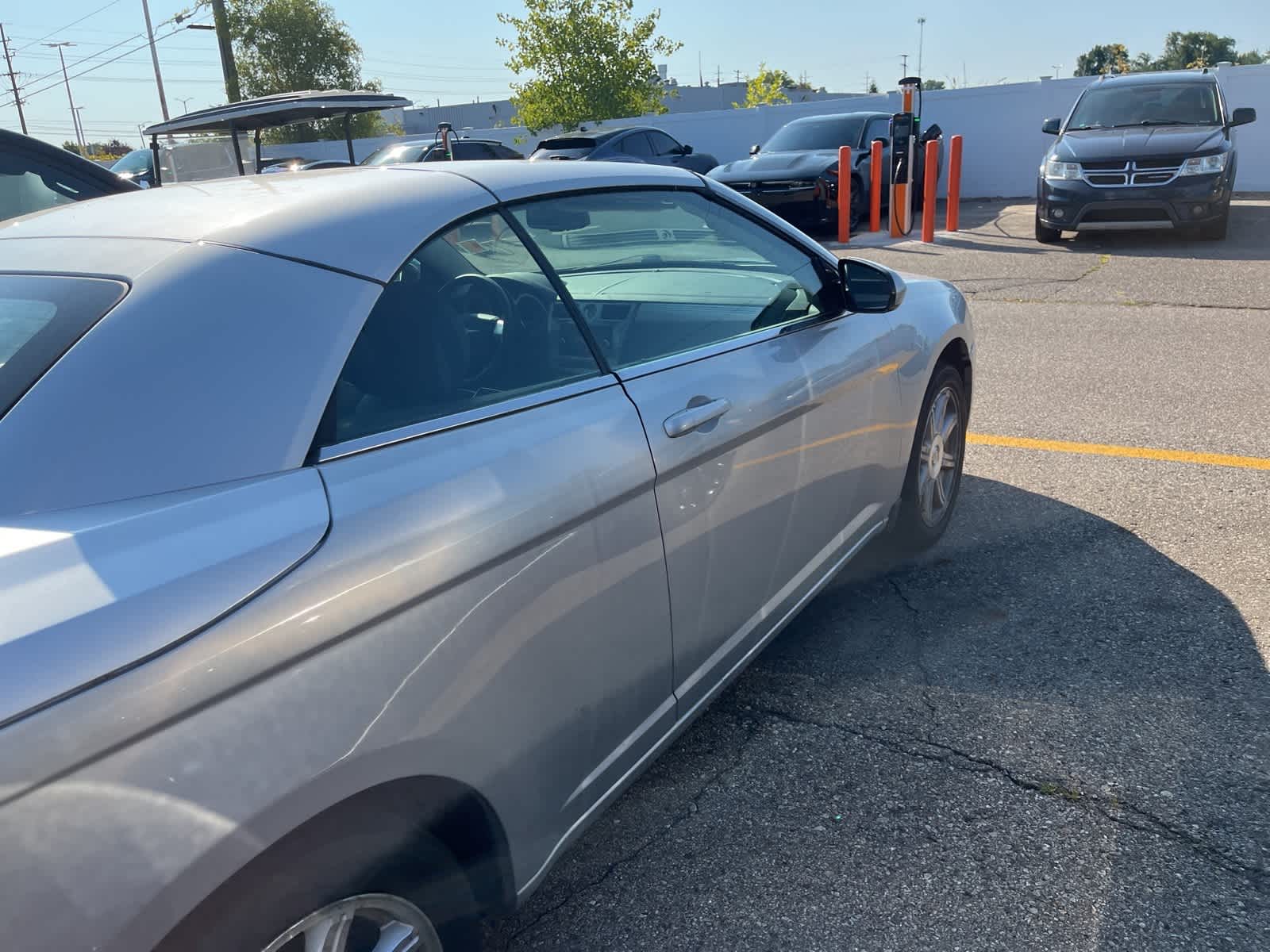 Thumbnail: 2009 Chrysler Sebring - 16