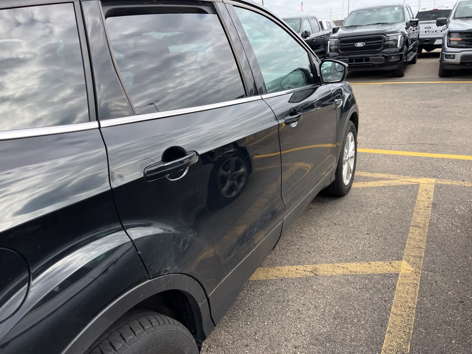 Thumbnail: 2018 Ford Escape - 15