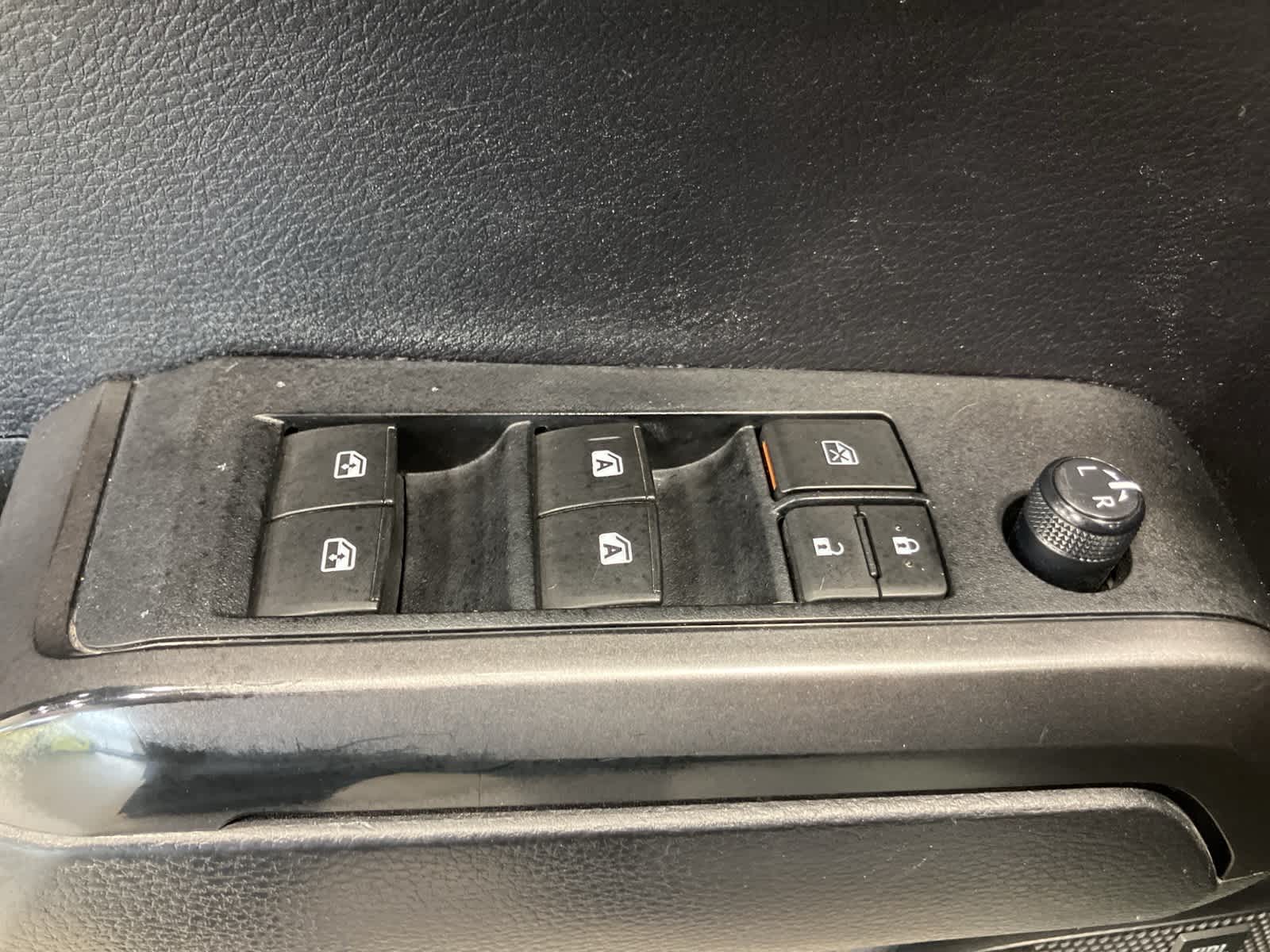 Thumbnail: 2021 Toyota Tacoma - 15