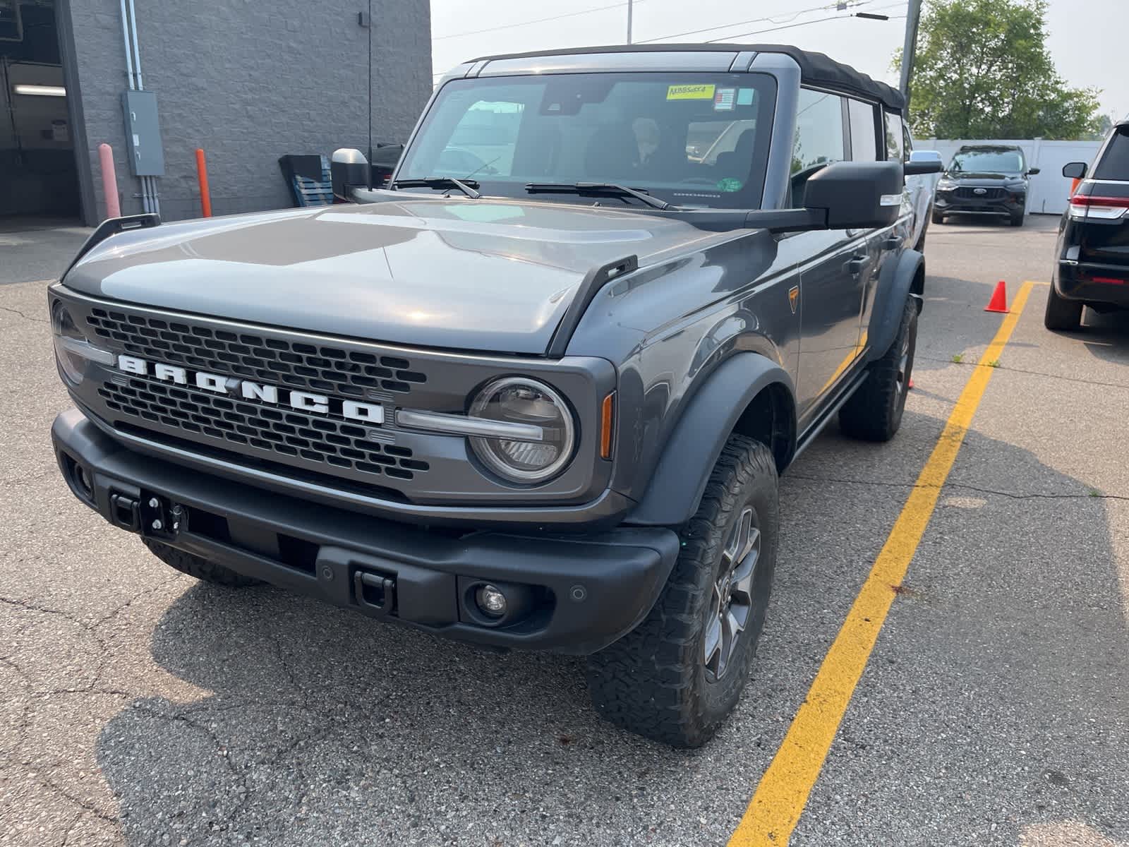 Thumbnail: 2022 Ford Bronco - 2