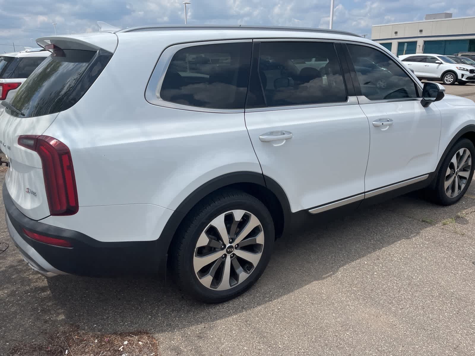 2020 Kia Telluride S 12