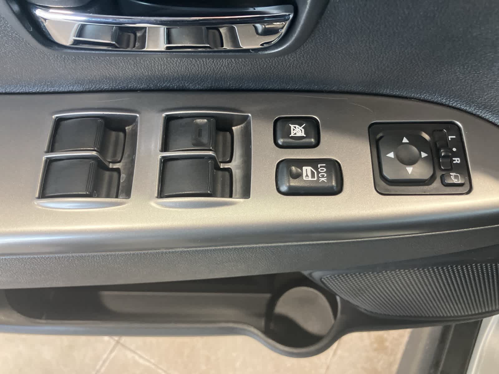 Thumbnail: 2025 Mitsubishi Outlander Sport - 12