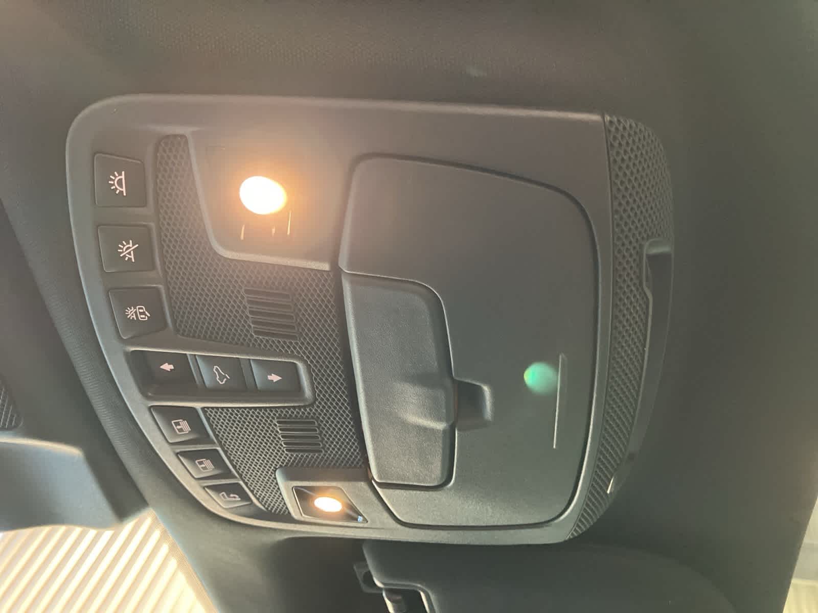 Thumbnail: 2023 Lincoln Navigator - 23