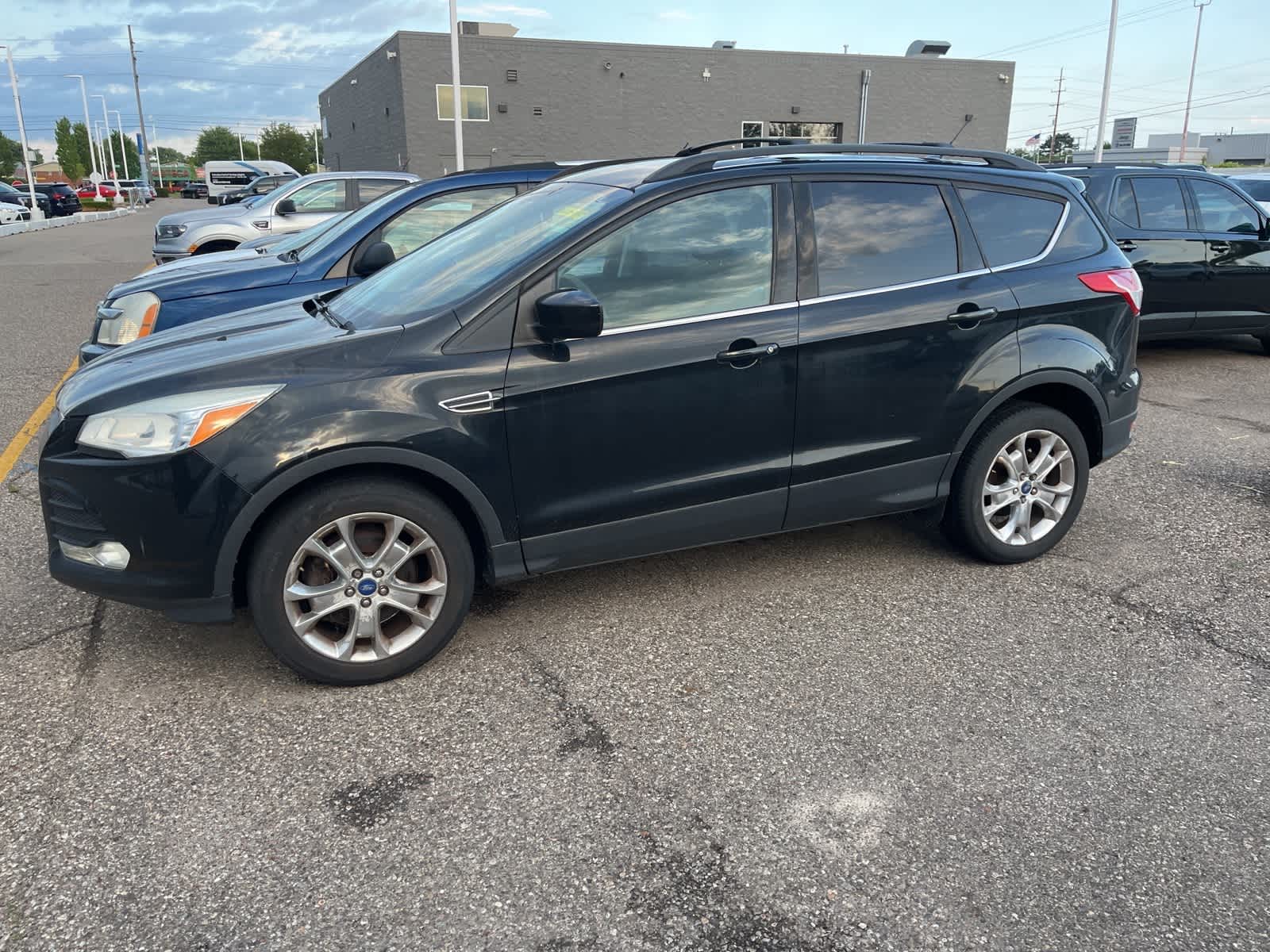 Thumbnail: 2013 Ford Escape - 6