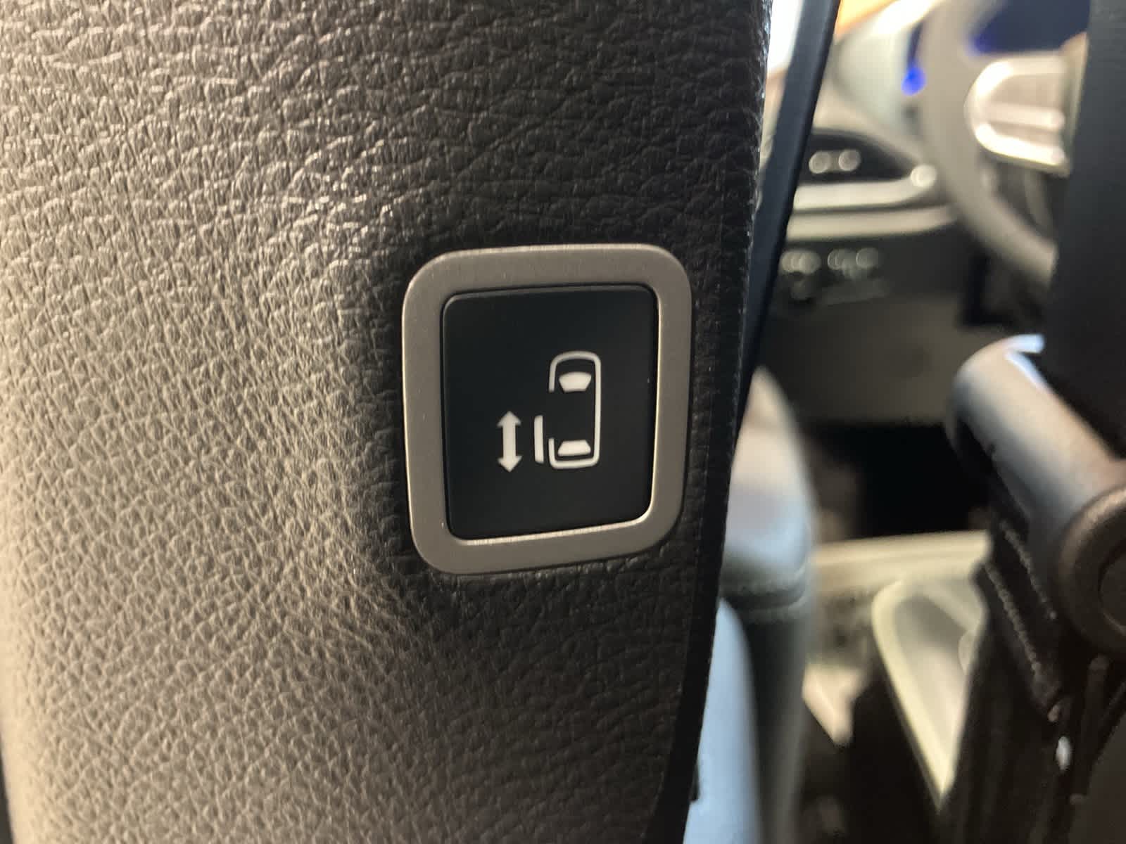 Thumbnail: 2026 Chrysler Pacifica - 27