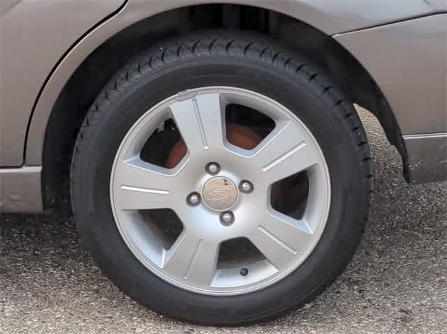 Thumbnail: 2005 Ford Focus - 14
