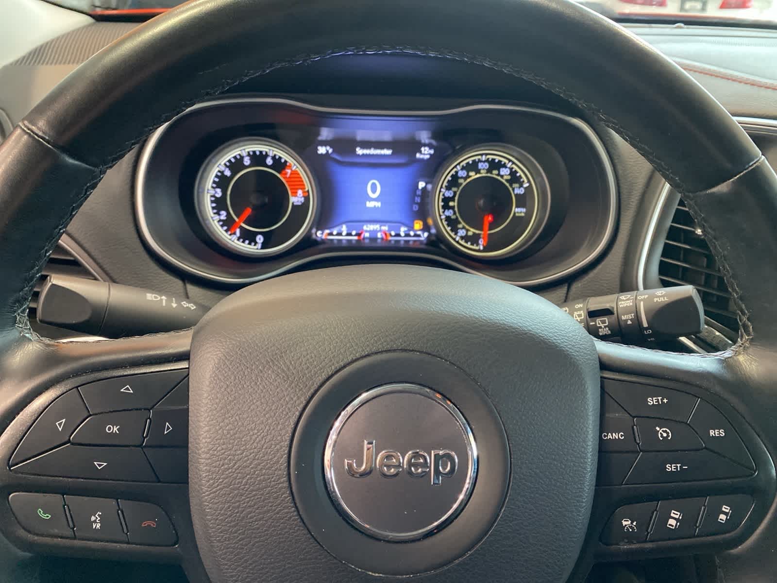 Thumbnail: 2021 Jeep Cherokee - 18