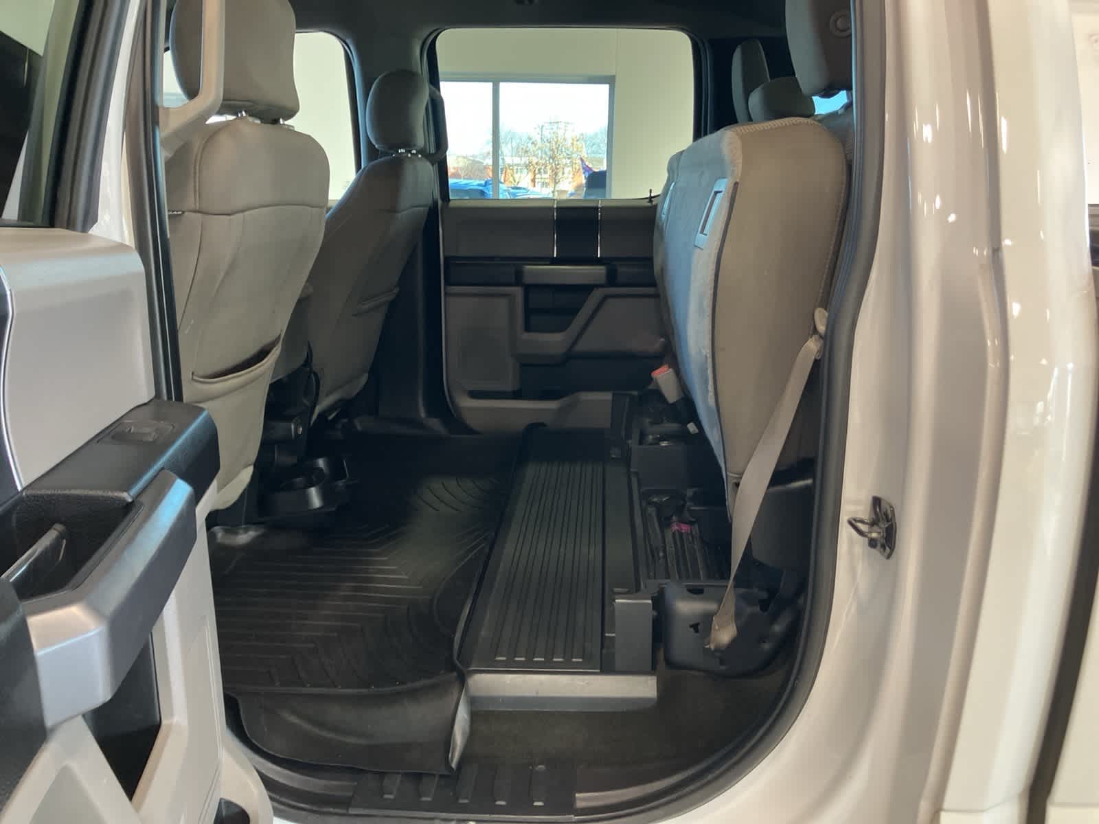 Thumbnail: 2017 Ford Econoline - 27