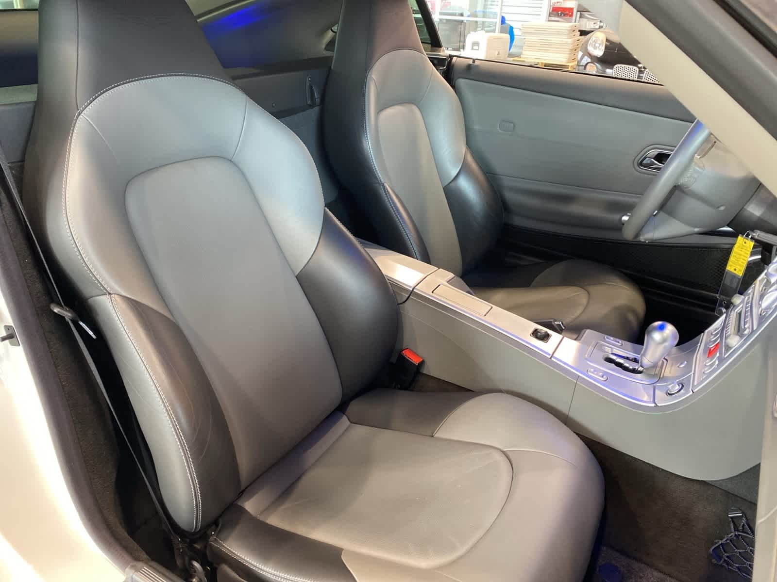 Thumbnail: 2006 Chrysler Crossfire - 21