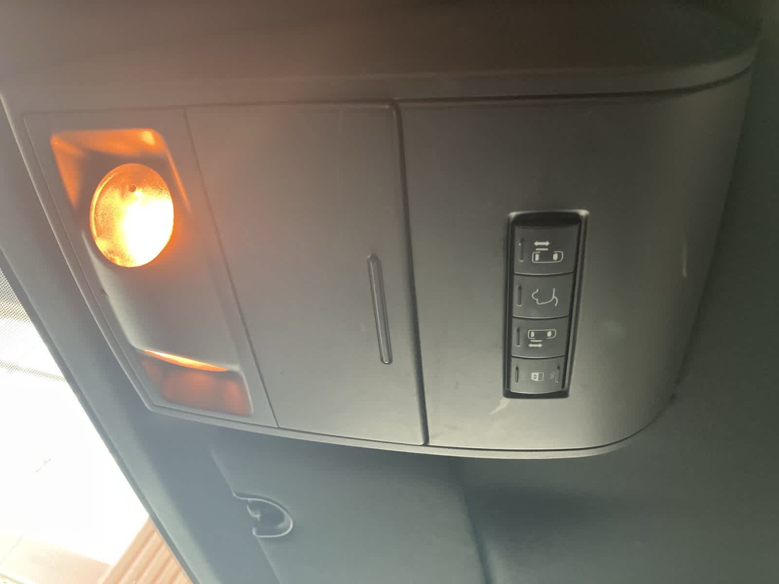 Thumbnail: 2017 Dodge Grand Caravan - 18