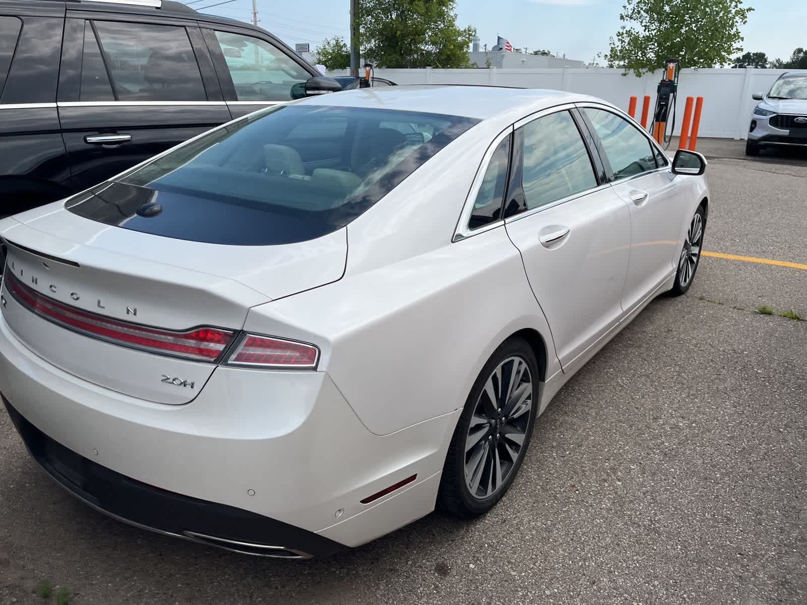 Thumbnail: 2019 Lincoln MKZ - 14