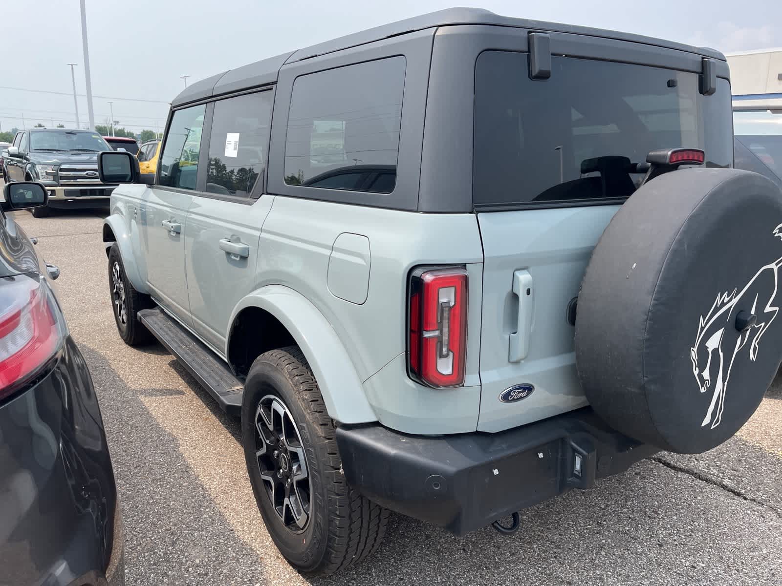 Thumbnail: 2022 Ford Bronco - 9
