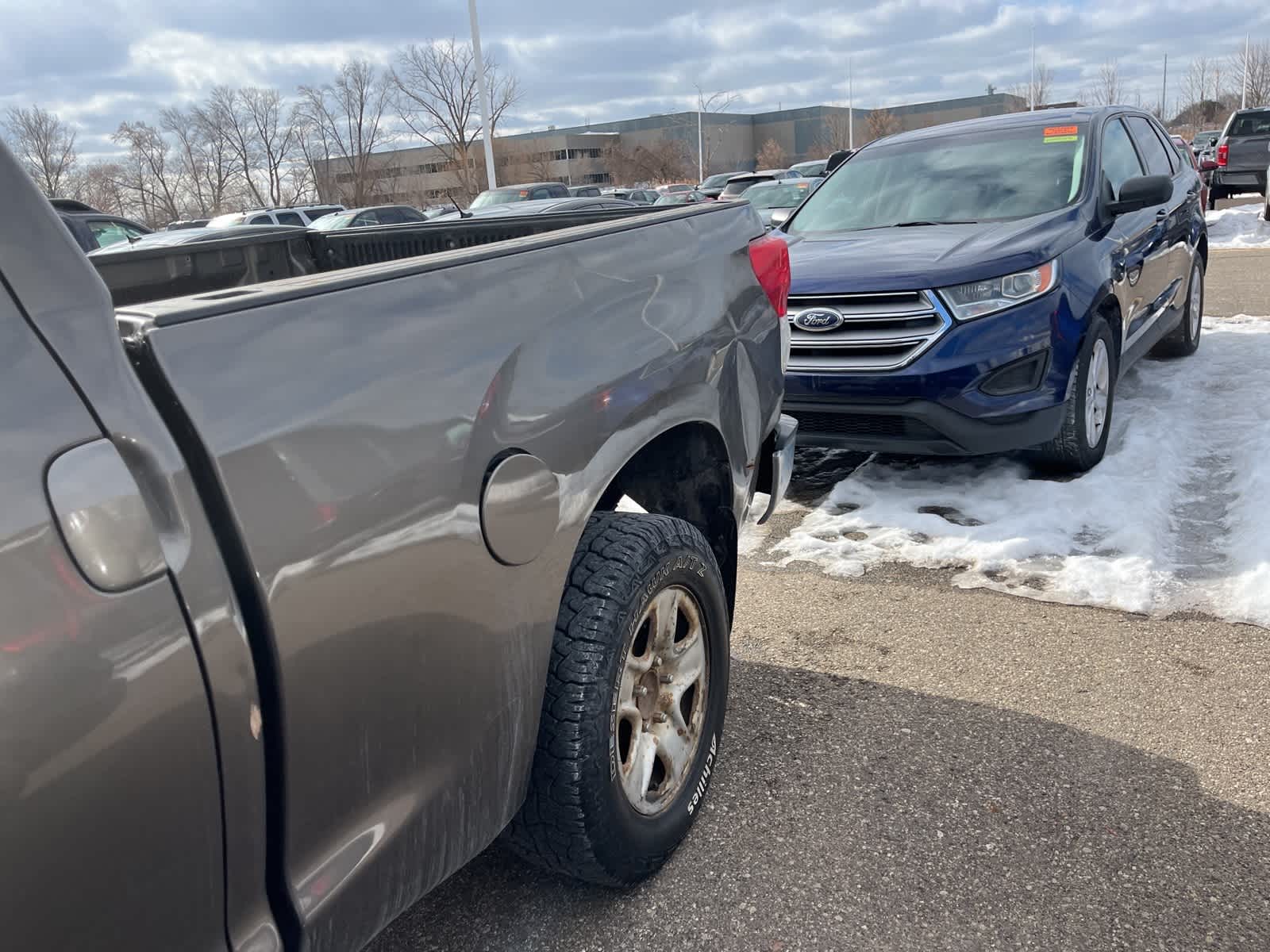 Thumbnail: 2010 Toyota Tundra - 10