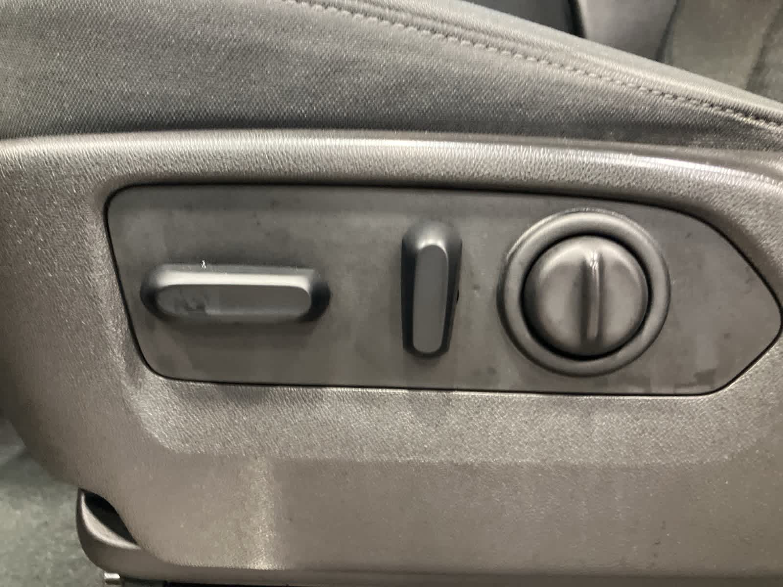 Thumbnail: 2019 Chevrolet Silverado 1500 - 11