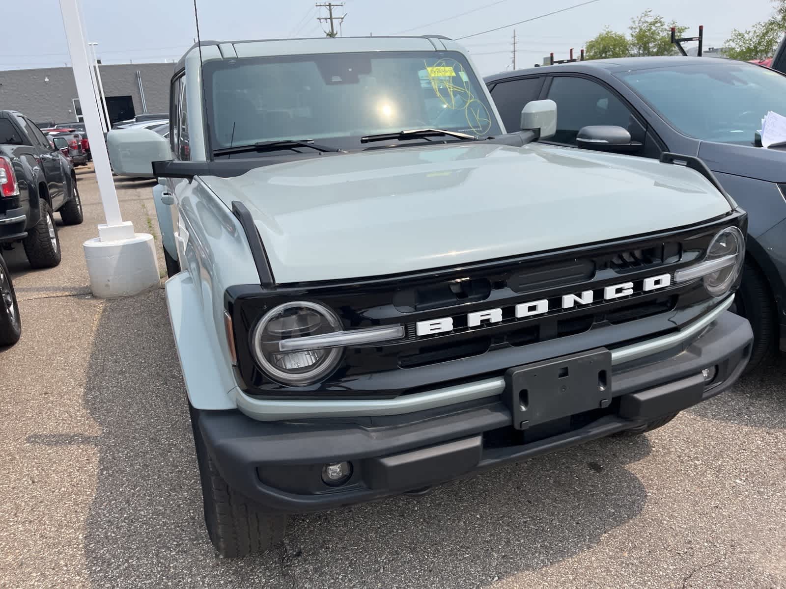 Thumbnail: 2022 Ford Bronco - 20