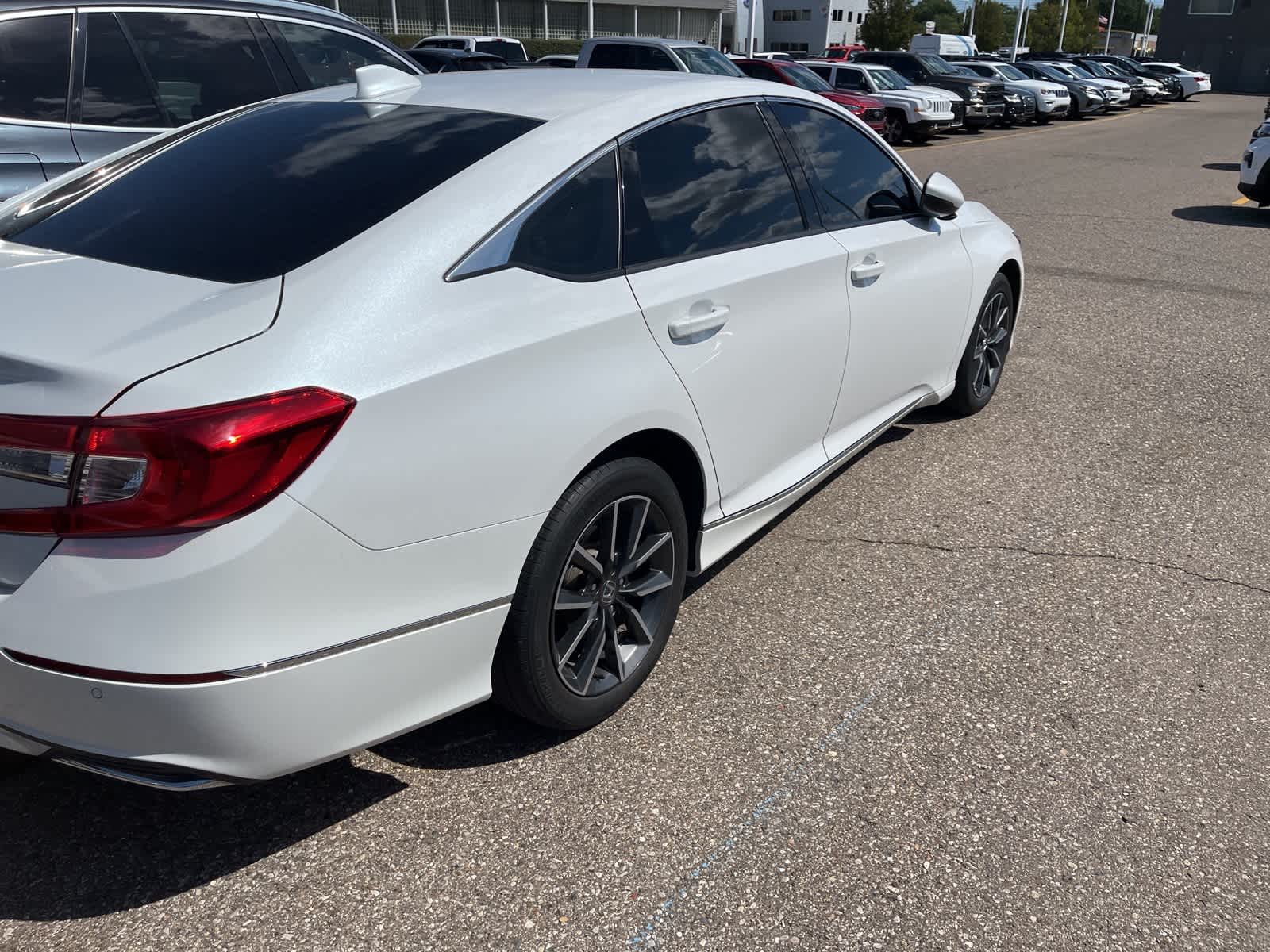 Thumbnail: 2022 Honda Accord - 10