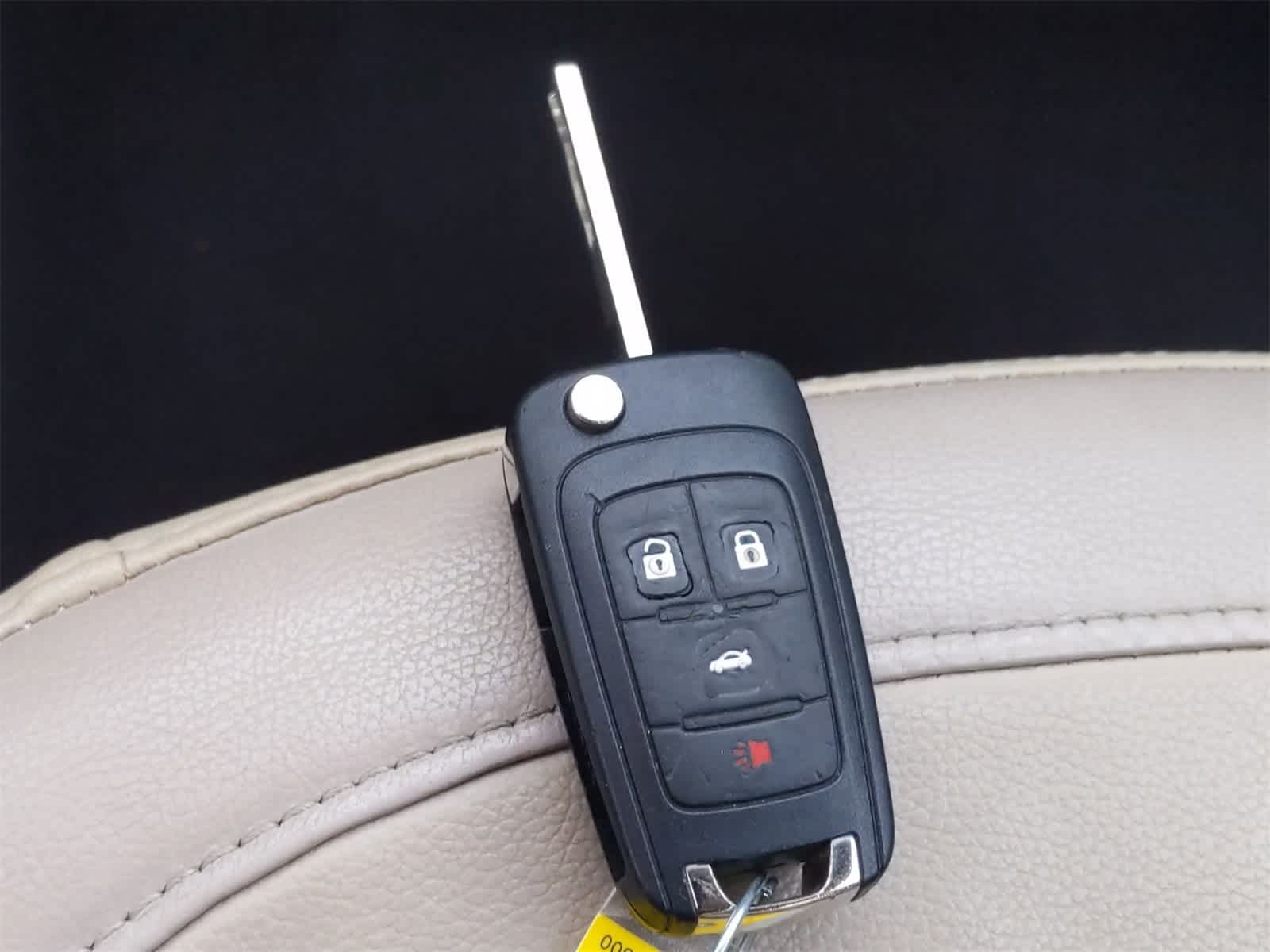 2011 Buick Regal CXL Turbo 31