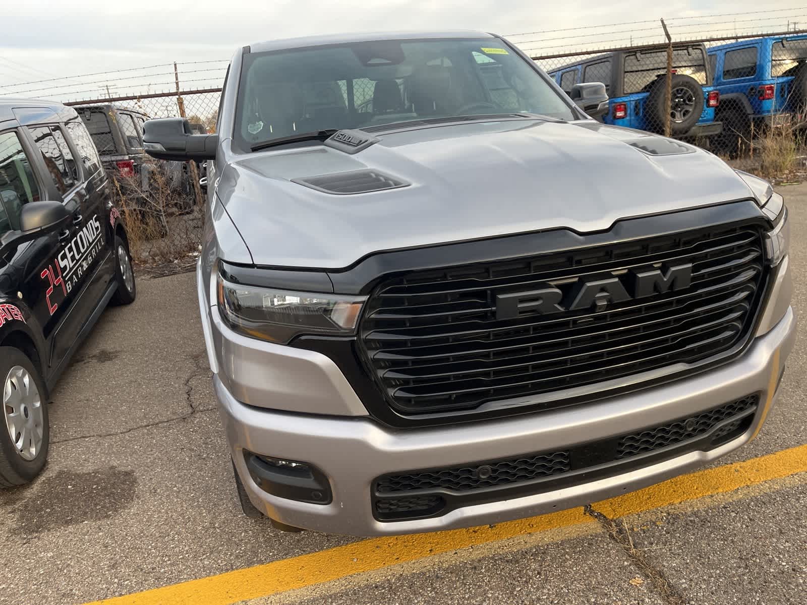 Thumbnail: 2025 RAM 1500 - 21