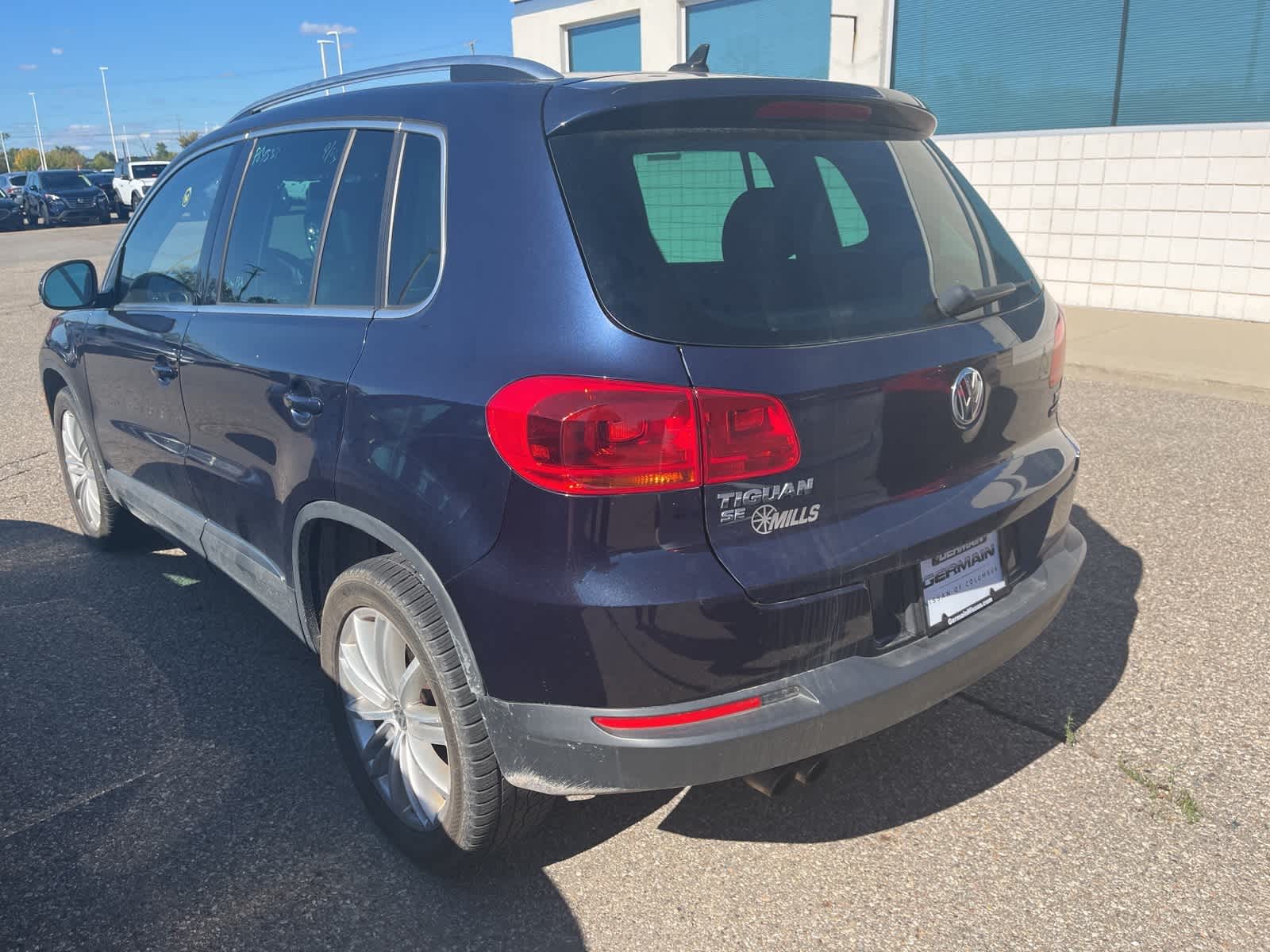 Thumbnail: 2016 Volkswagen Tiguan - 8