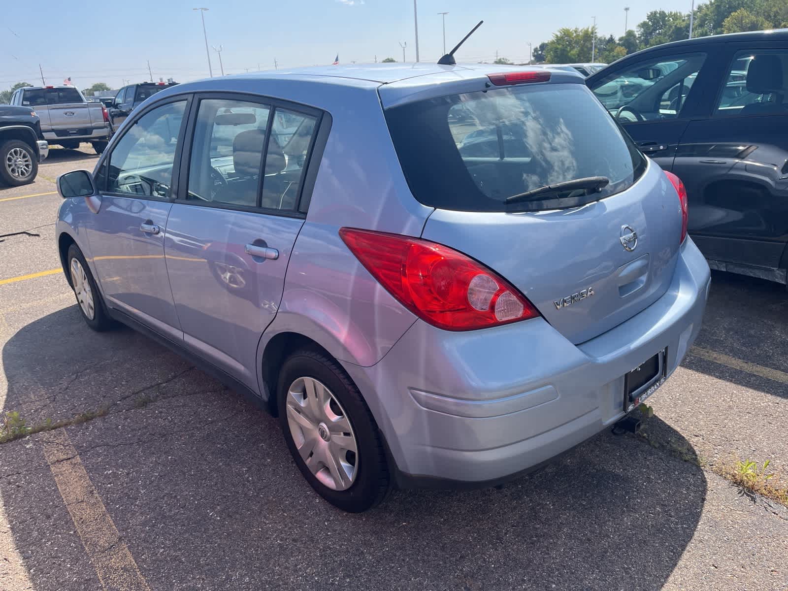 Thumbnail: 2010 Nissan Versa - 7
