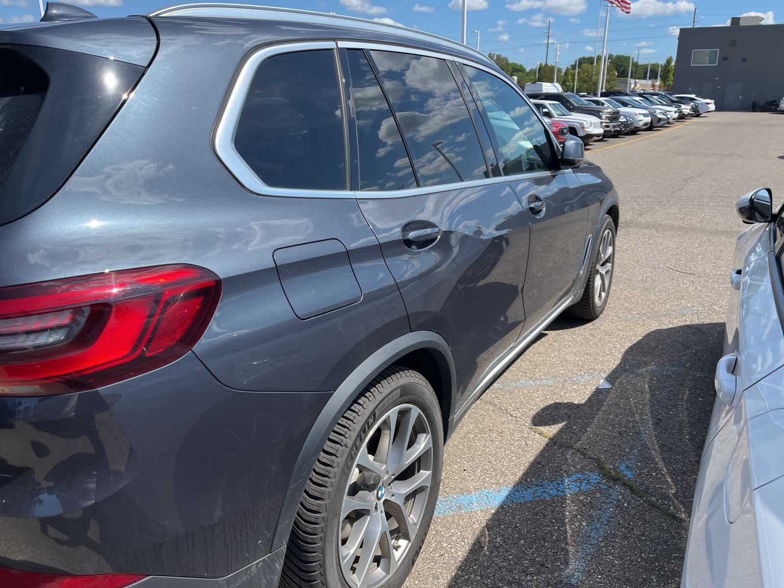 Thumbnail: 2019 BMW X5 - 13
