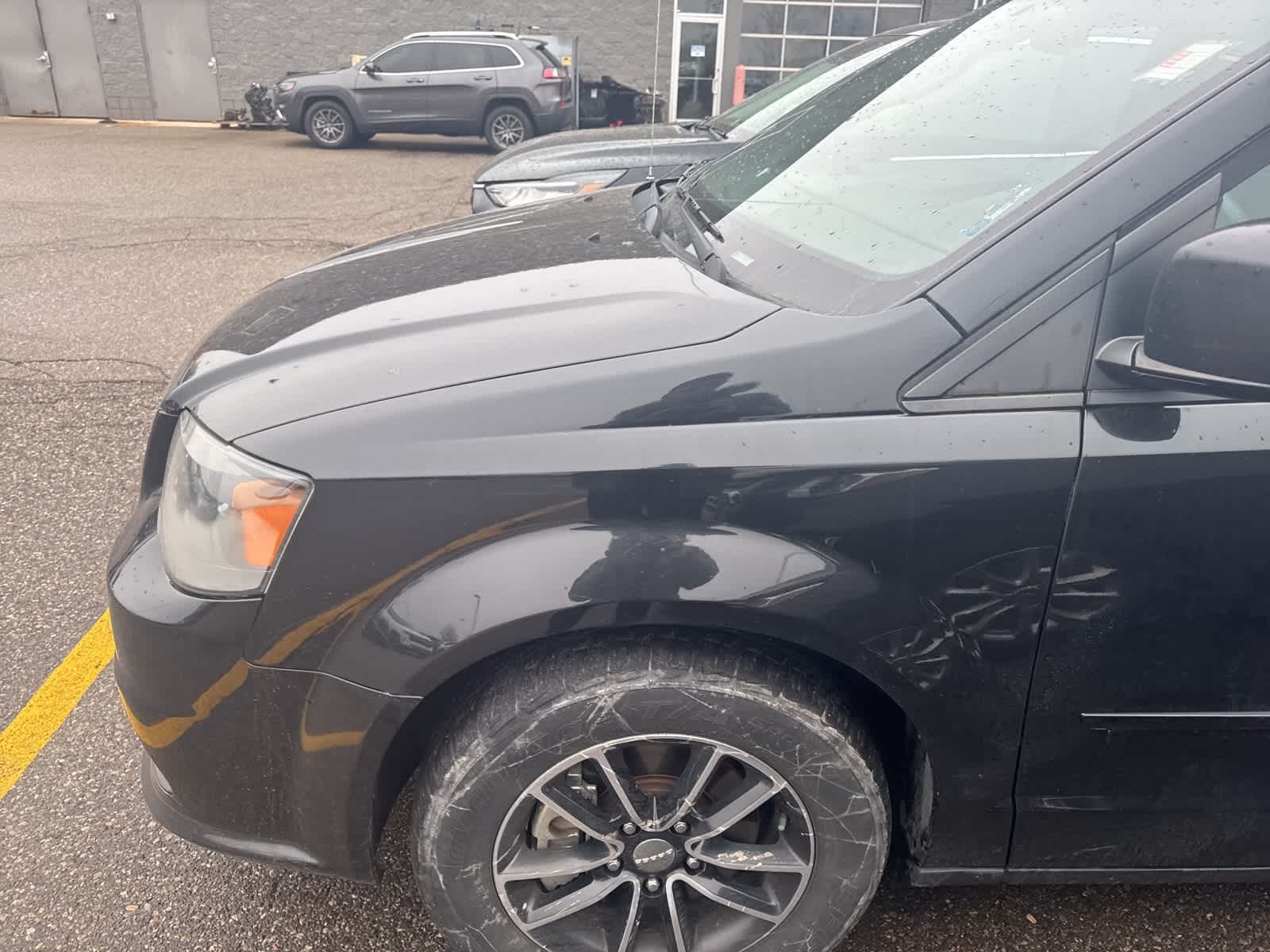 Thumbnail: 2015 Dodge Grand Caravan - 4