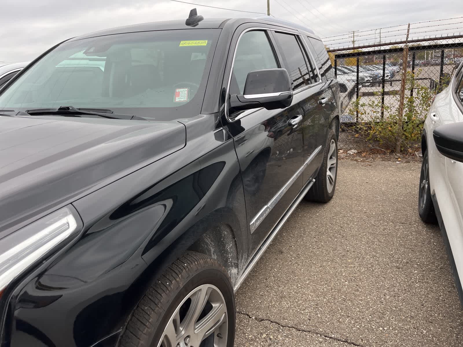 Thumbnail: 2017 Cadillac Escalade - 6