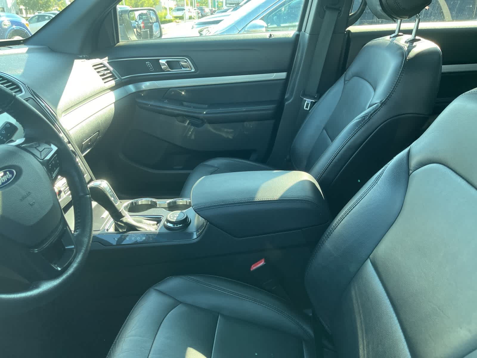 Thumbnail: 2017 Ford Explorer - 26