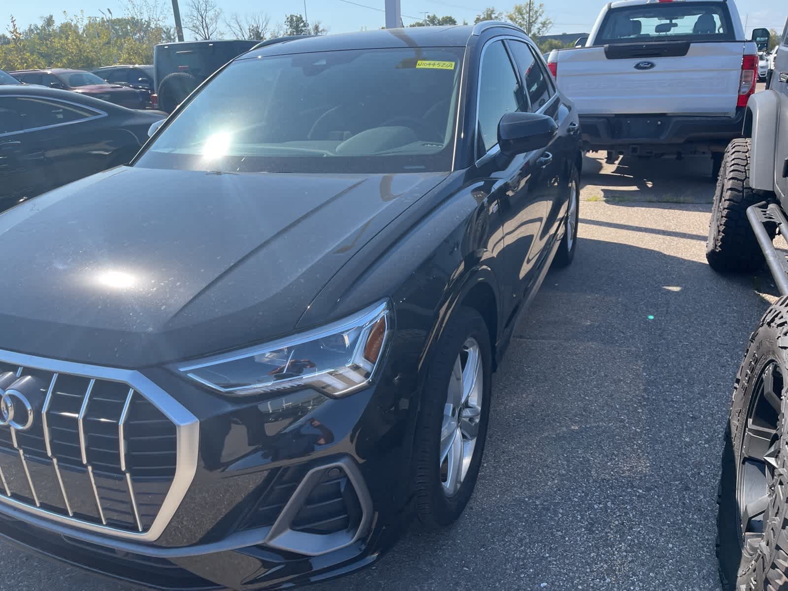 Thumbnail: 2022 Audi Q3 - 4