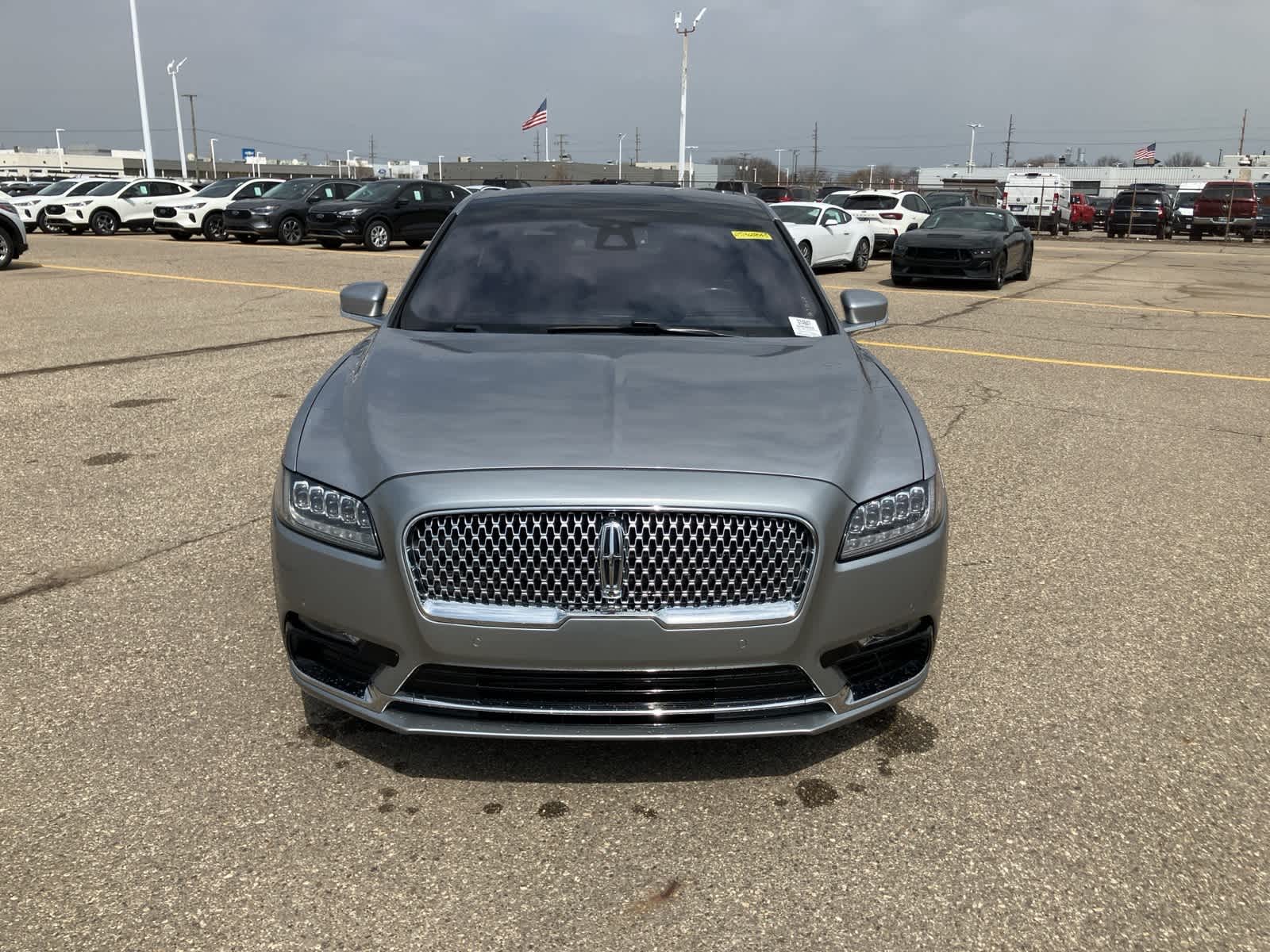 Thumbnail: 2020 Lincoln Continental - 2