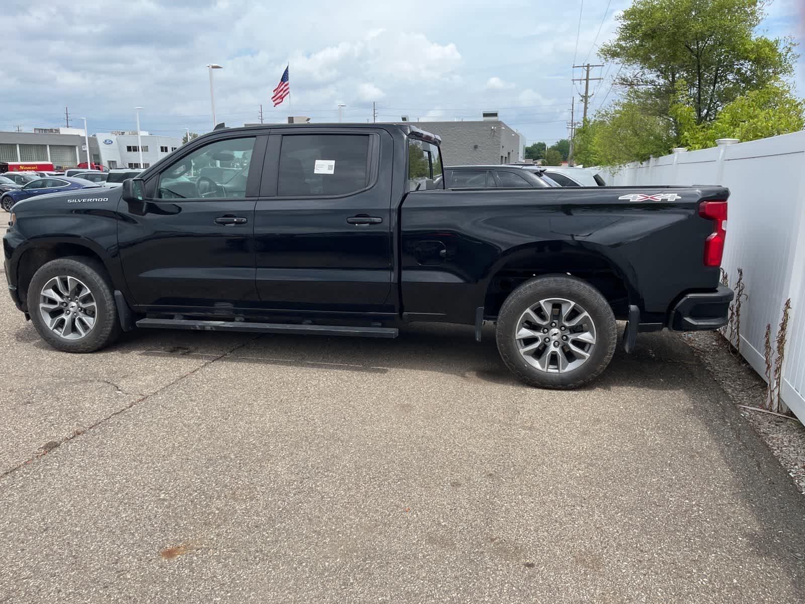 Thumbnail: 2021 Chevrolet Silverado 1500 - 6
