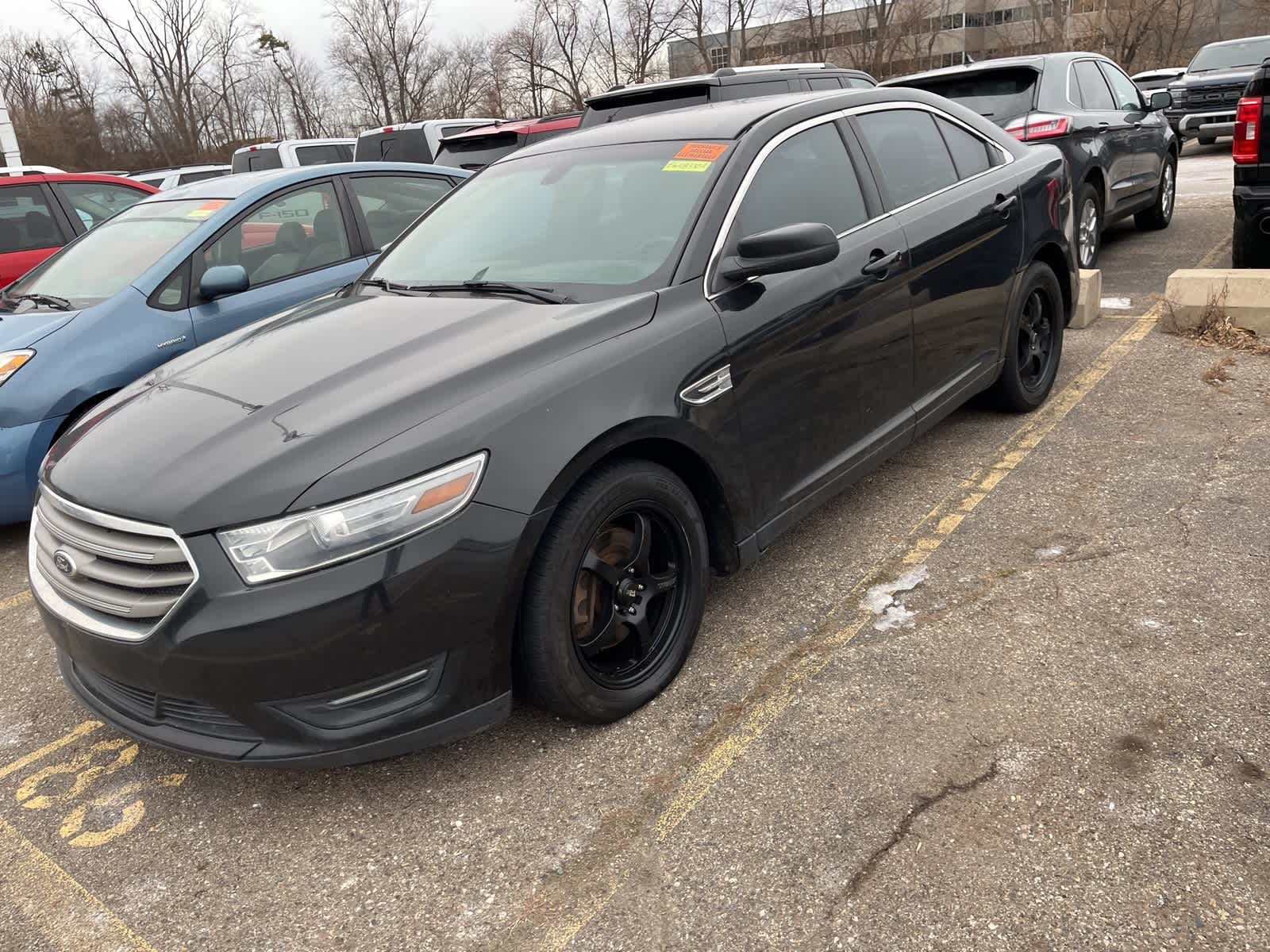 Thumbnail: 2014 Ford Taurus - 8