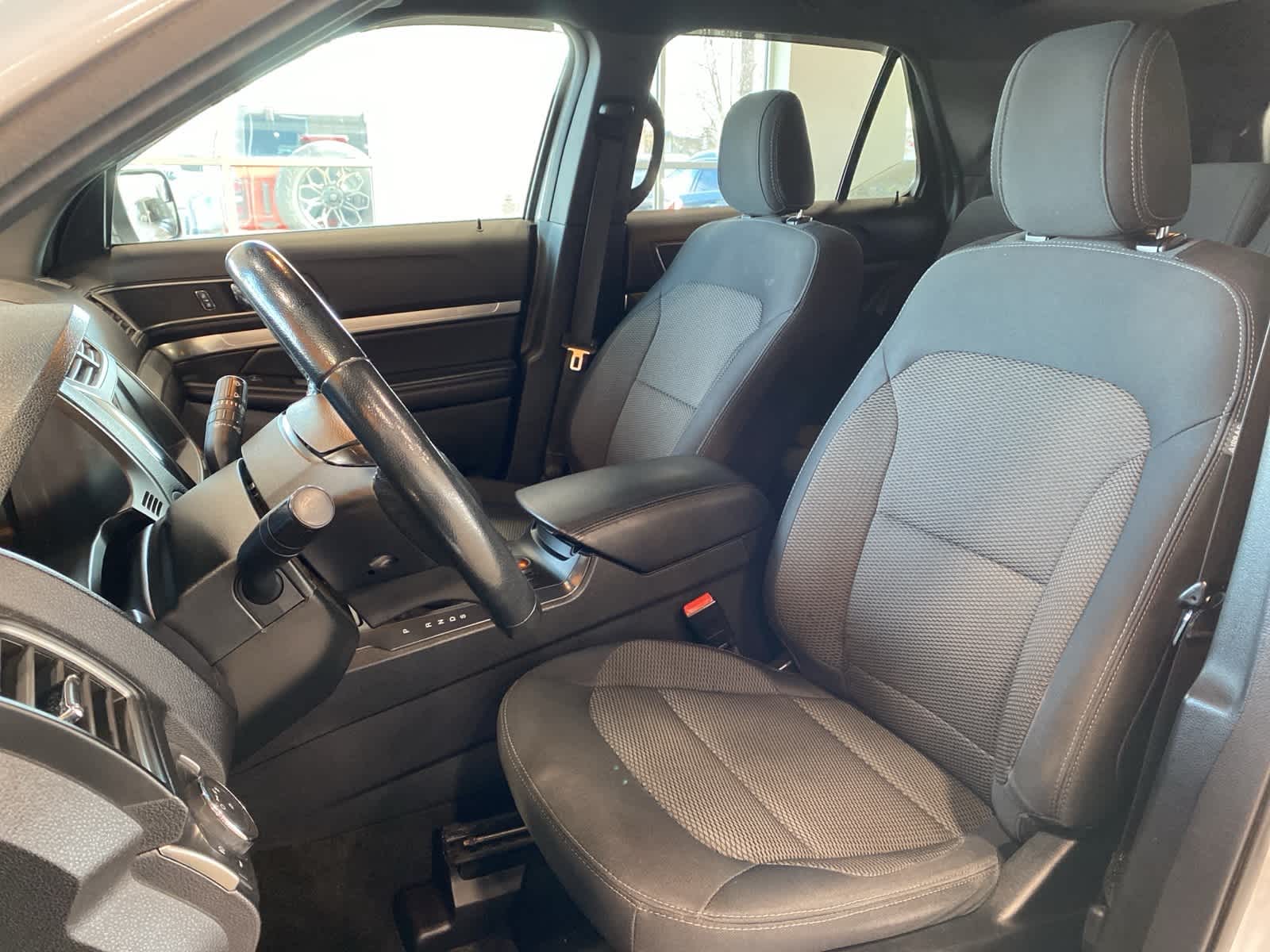 2018 Ford Explorer XLT -
                  Sterling Heights, MI