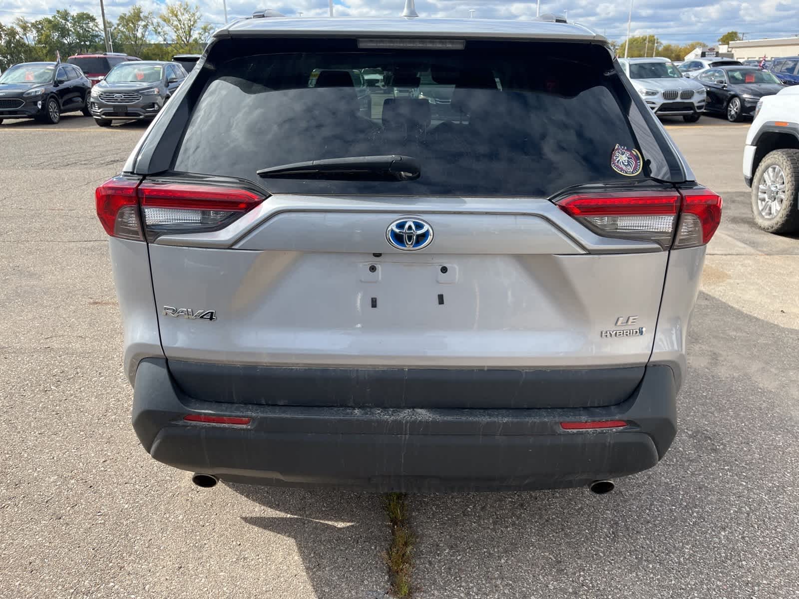 Thumbnail: 2022 Toyota RAV4 - 10