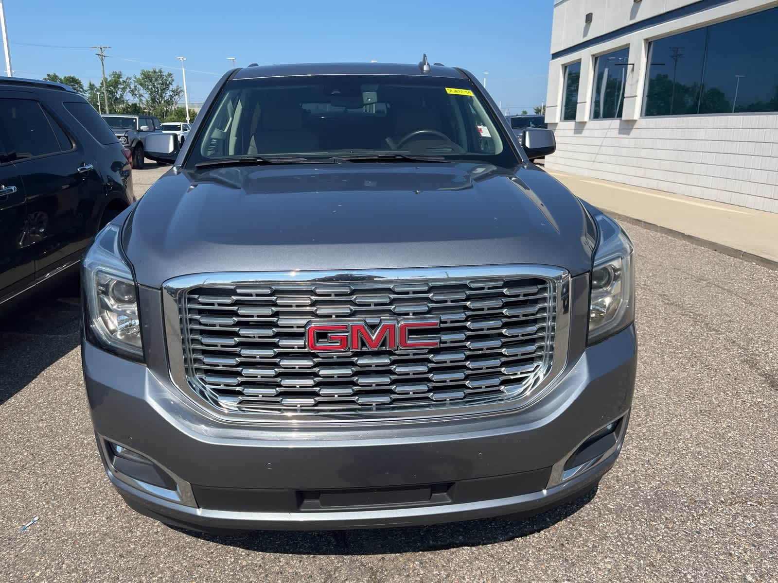 Thumbnail: 2018 GMC Yukon XL - 20