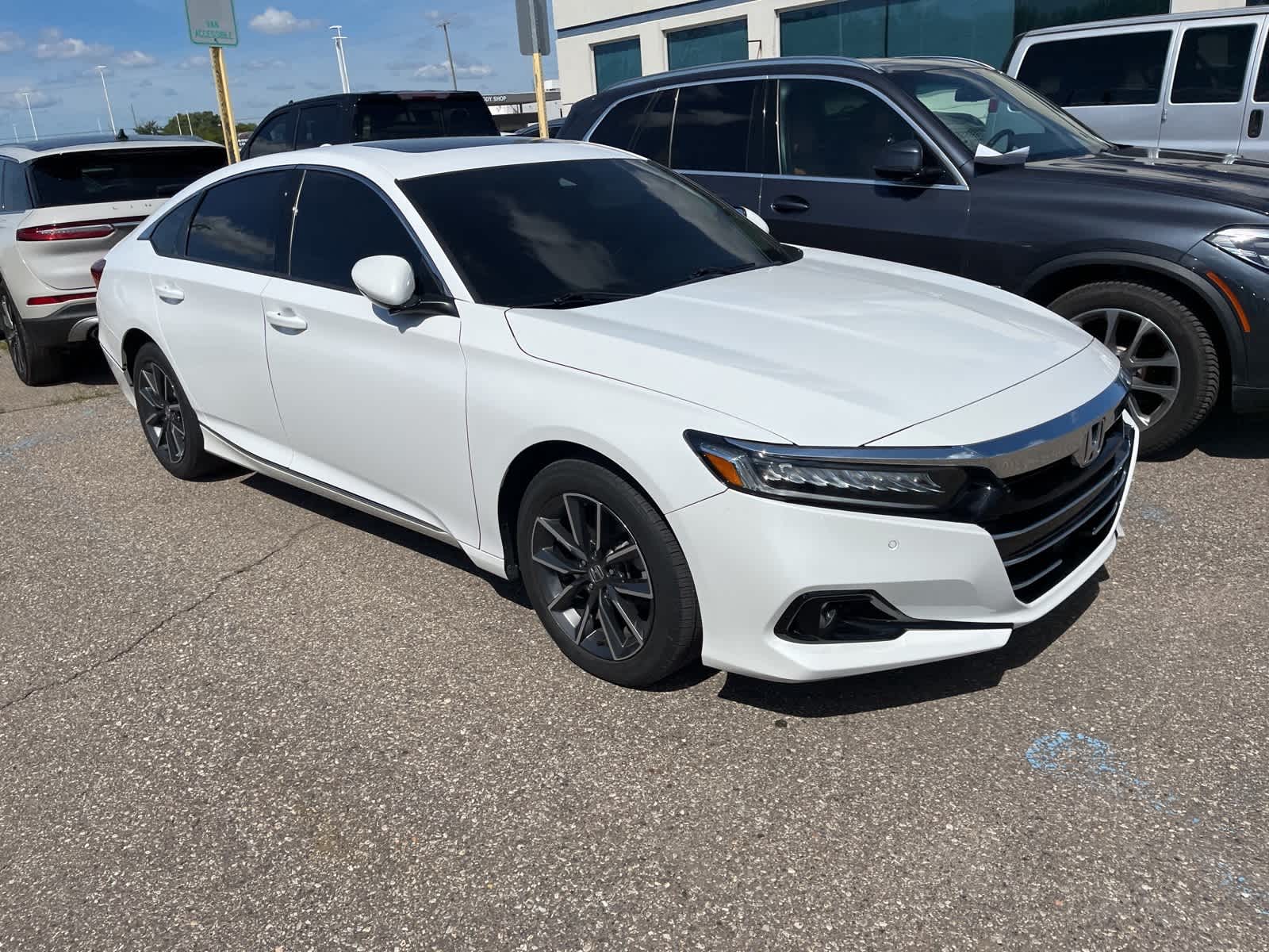Thumbnail: 2022 Honda Accord - 16
