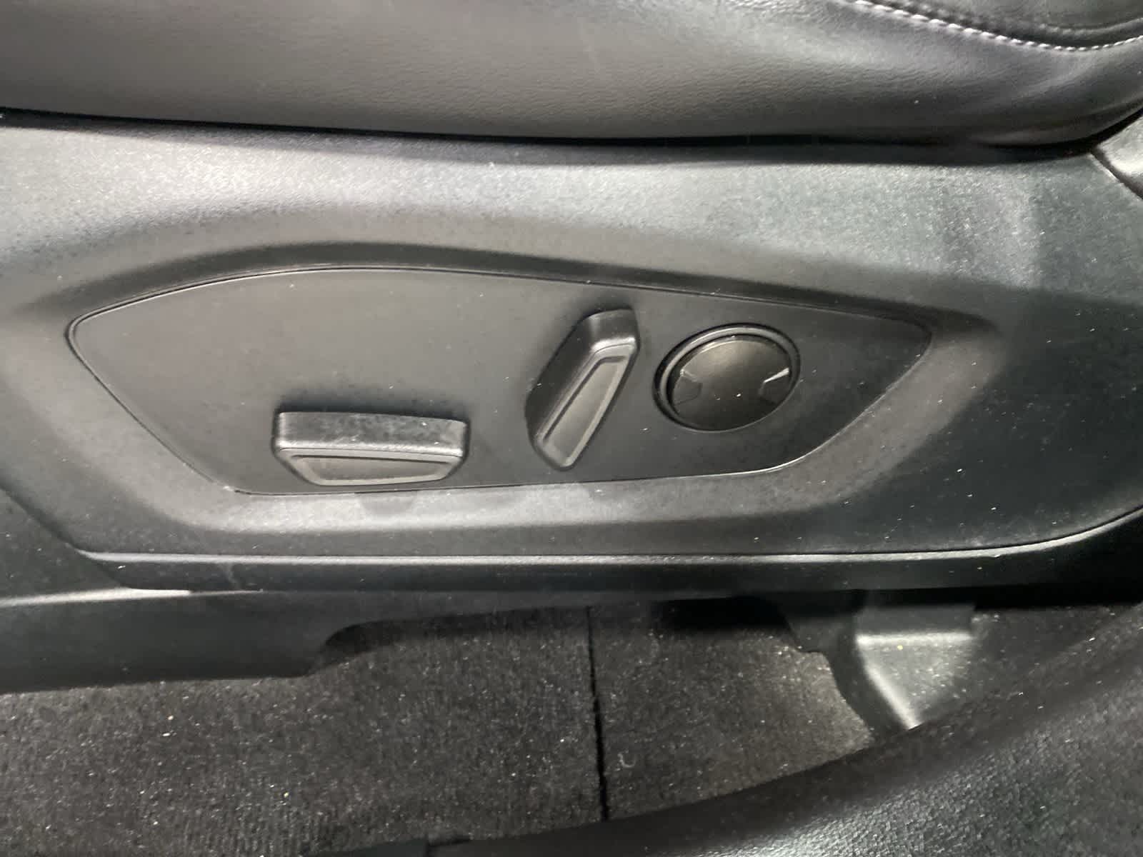 Thumbnail: 2023 Ford Explorer - 16