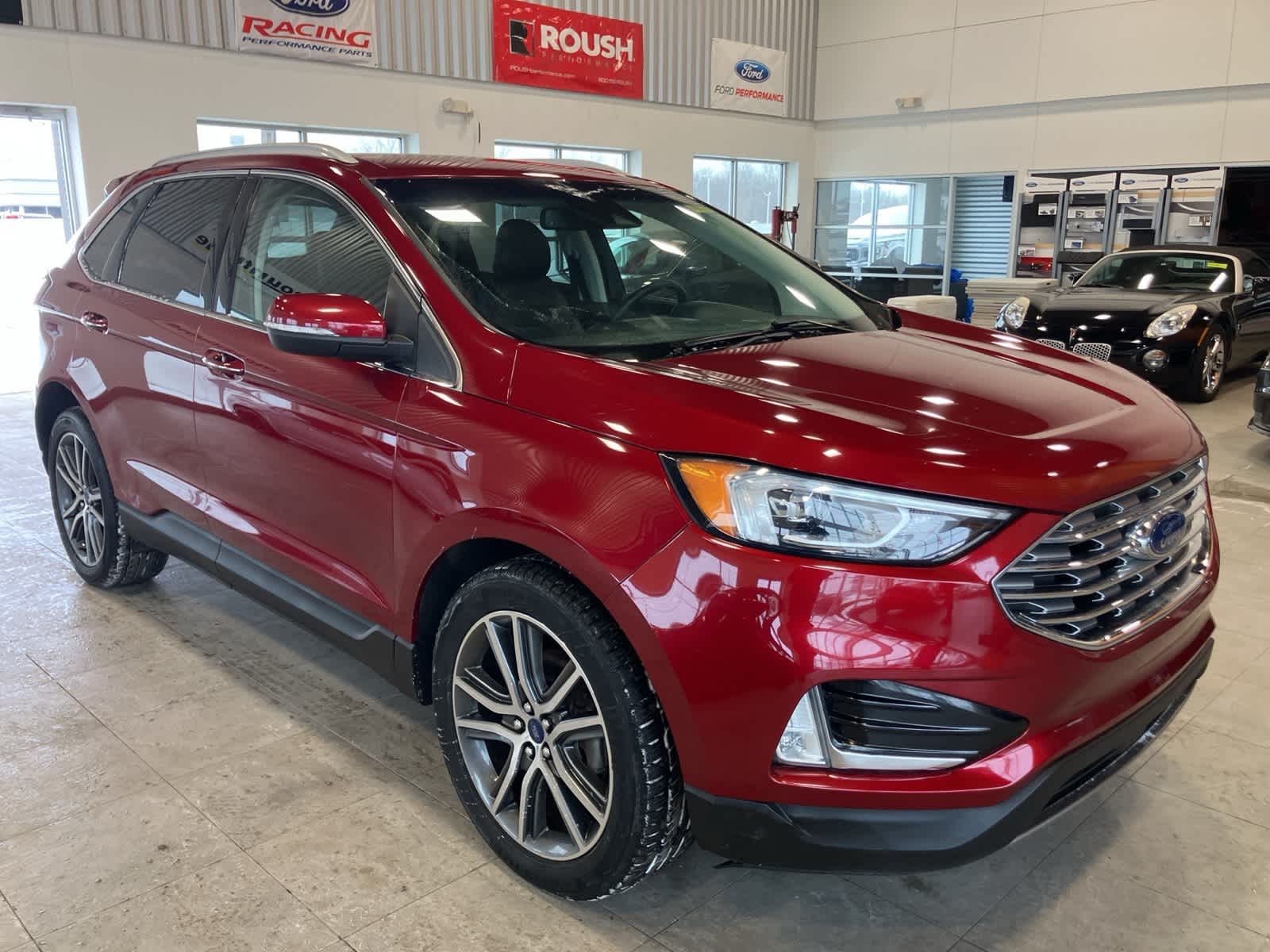 Thumbnail: 2019 Ford Edge - 3