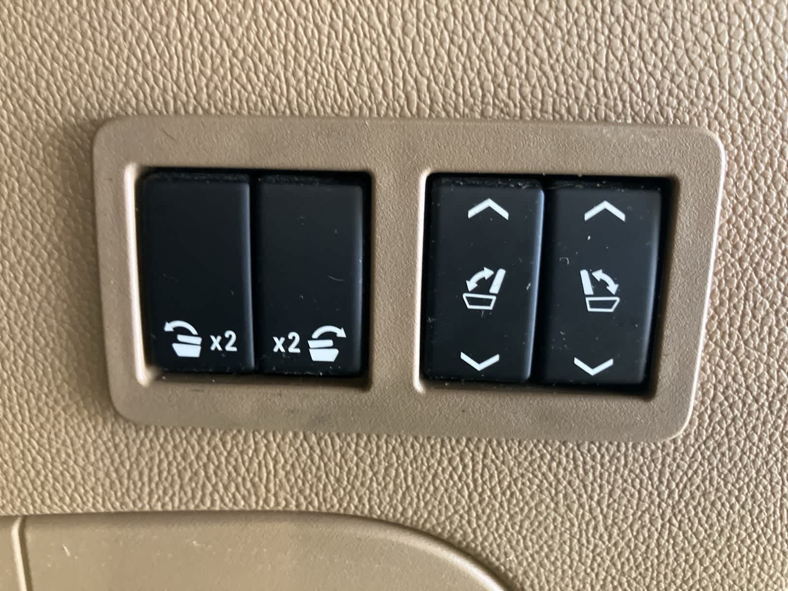 Thumbnail: 2019 Cadillac Escalade - 38