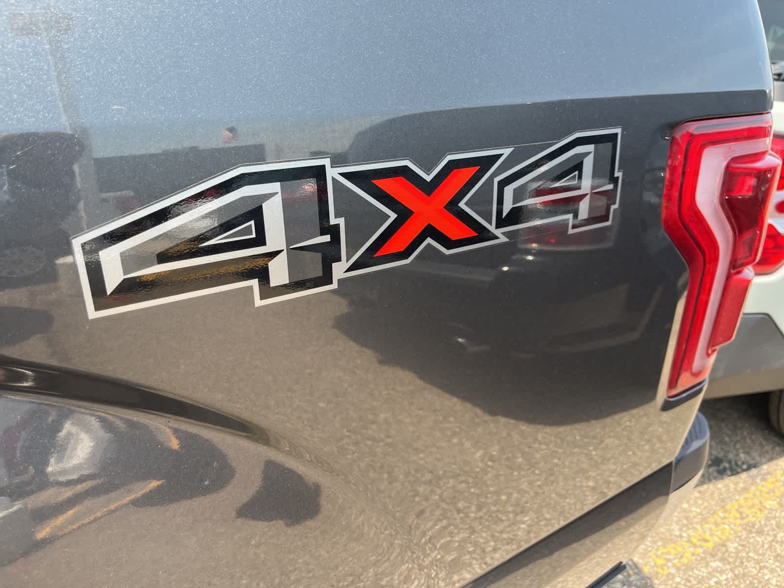2015 Ford F-150 XLT 9