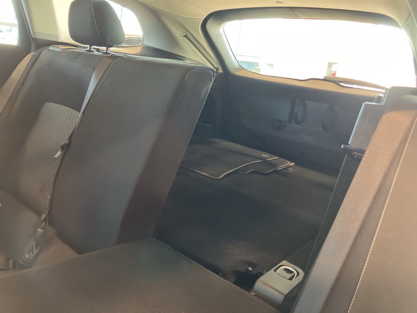 Thumbnail: 2018 Buick Regal - 27