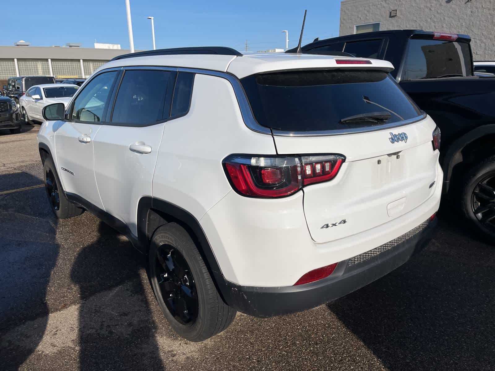 Thumbnail: 2022 Jeep Compass - 8
