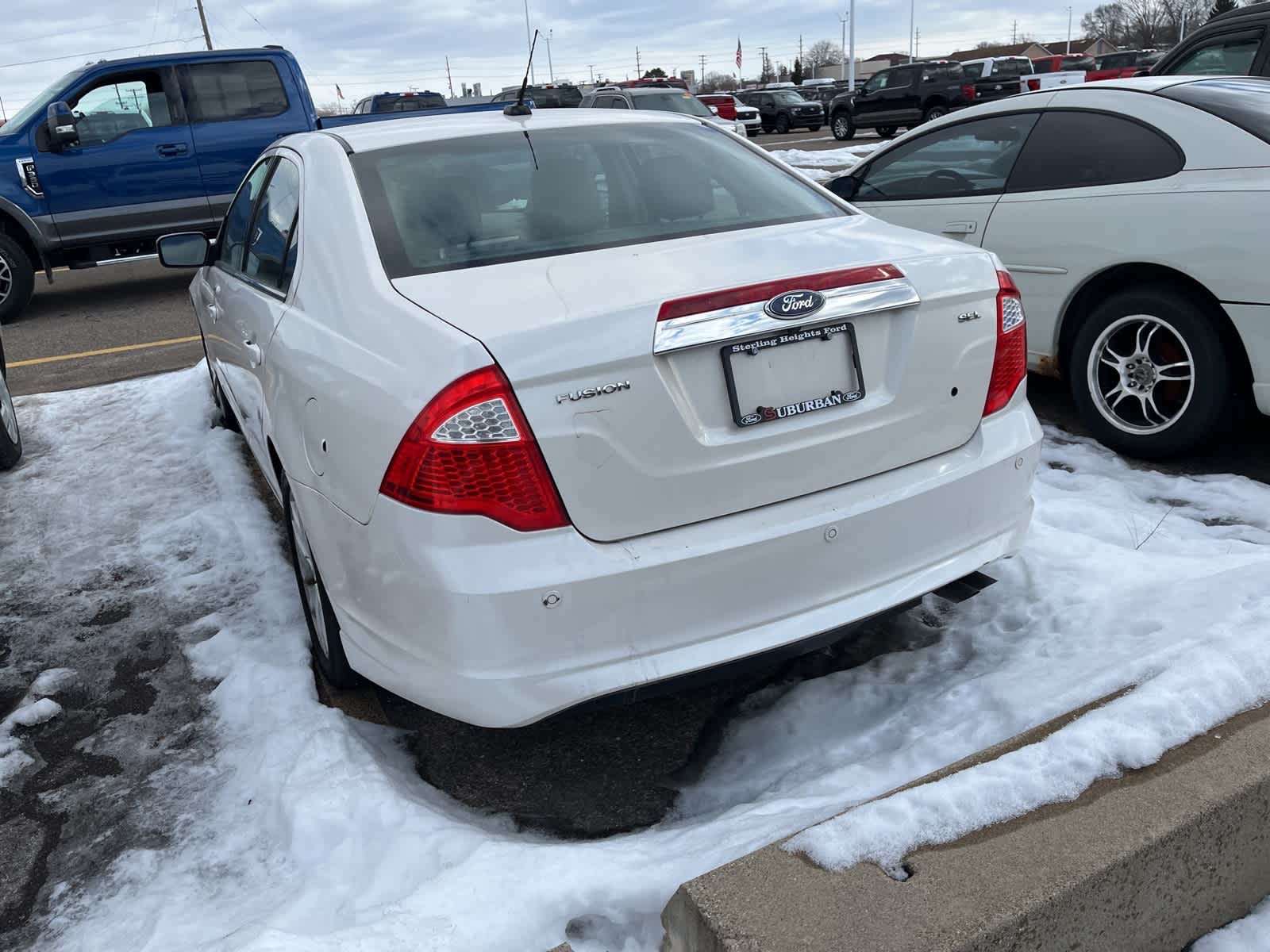 Thumbnail: 2011 Ford Fusion - 11