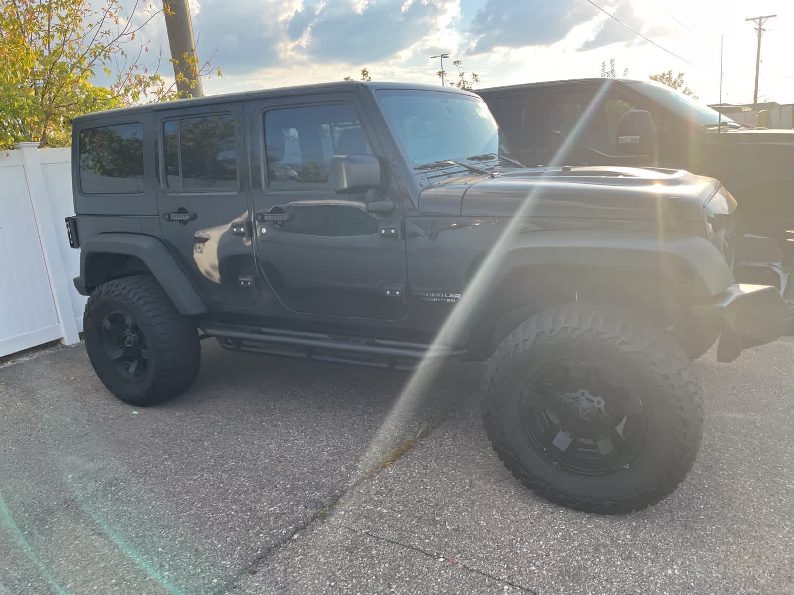 Thumbnail: 2017 Jeep Wrangler - 19