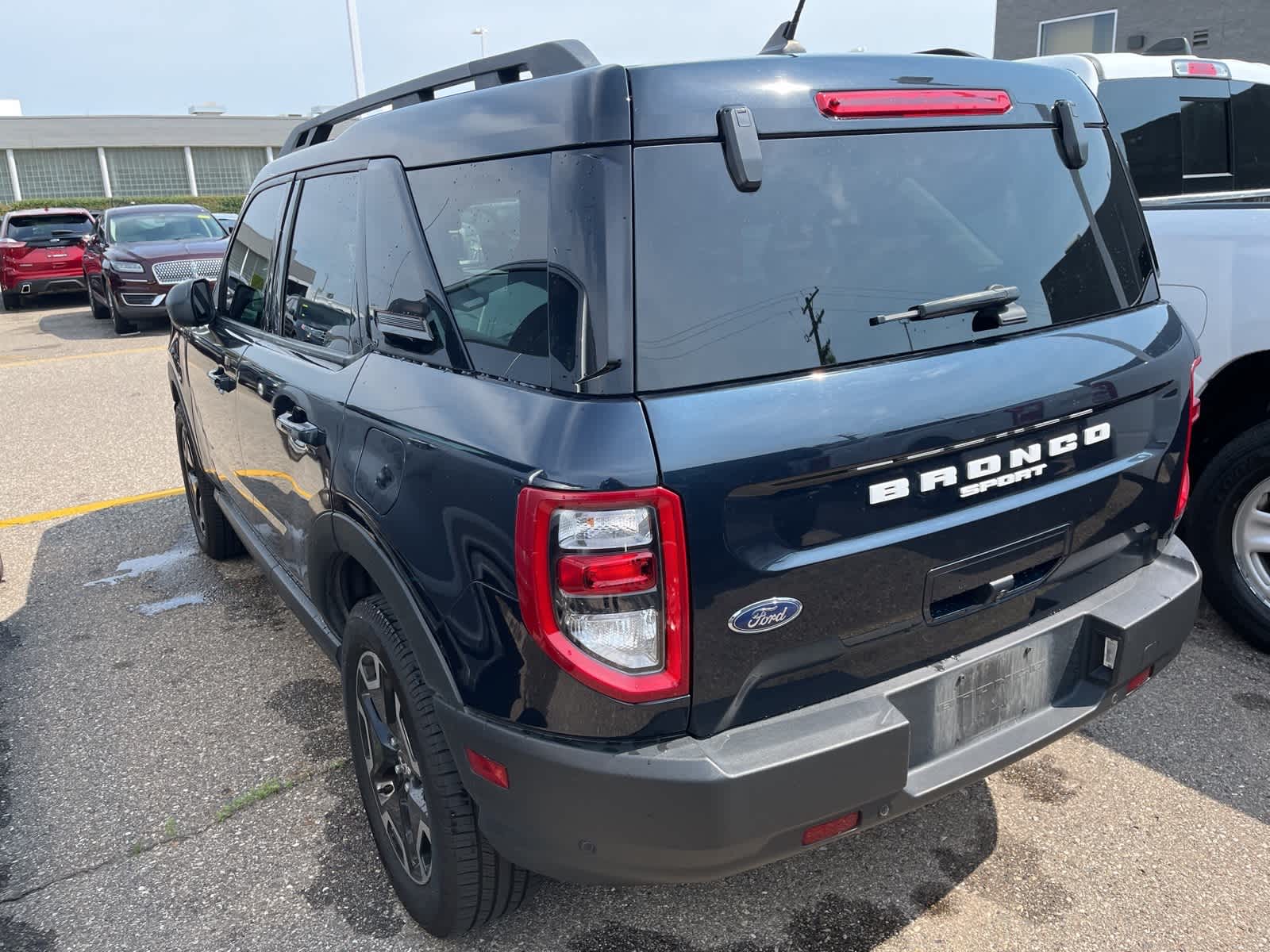 Thumbnail: 2022 Ford Bronco Sport - 4