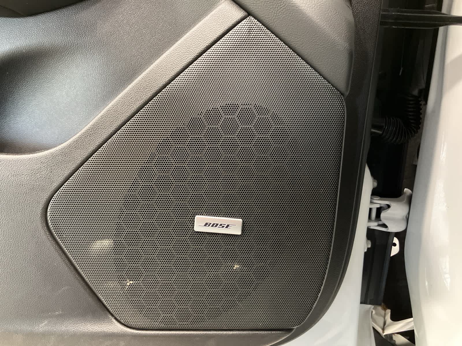 Thumbnail: 2022 Cadillac XT5 - 12