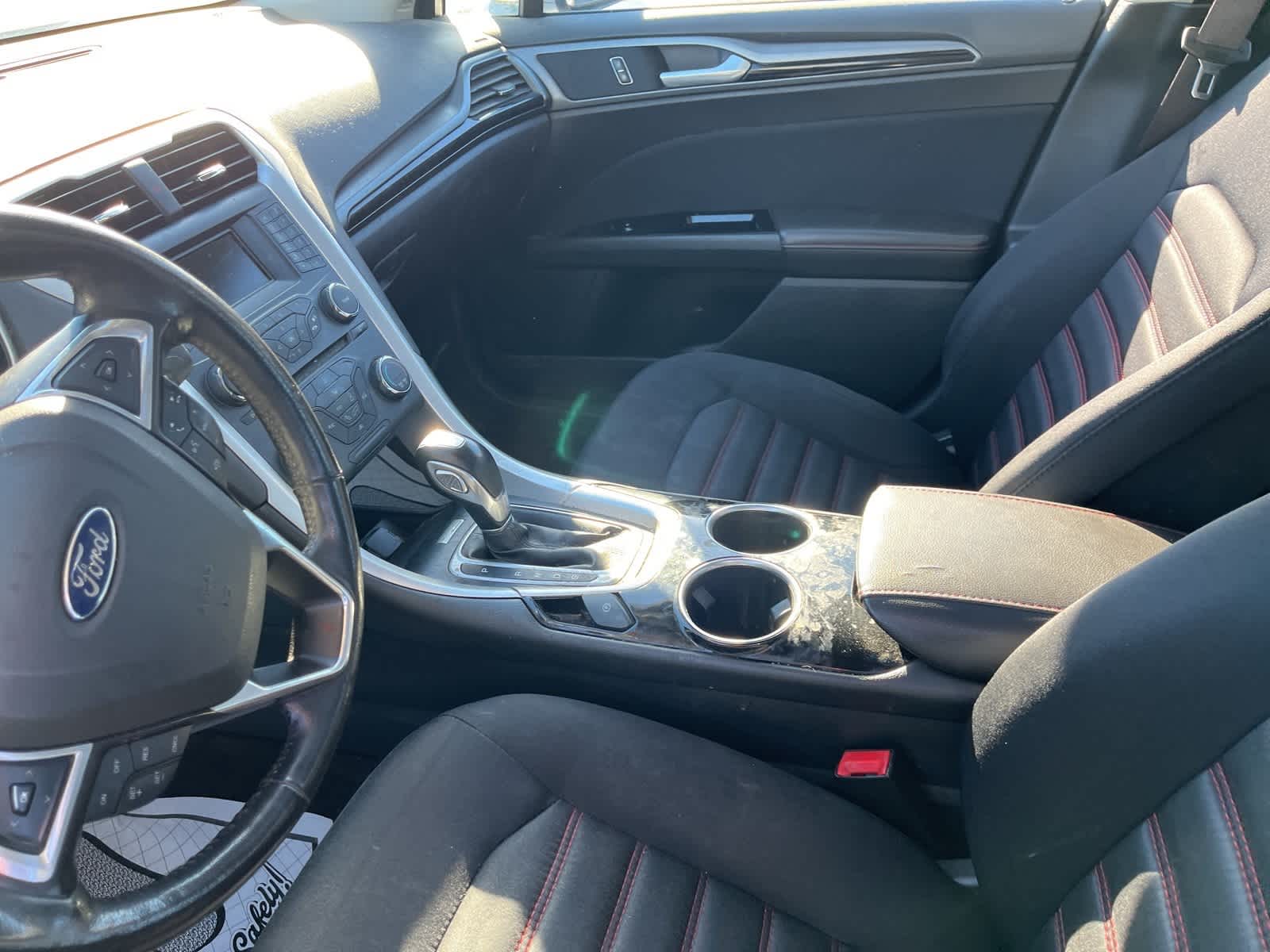 Thumbnail: 2013 Ford Fusion - 26