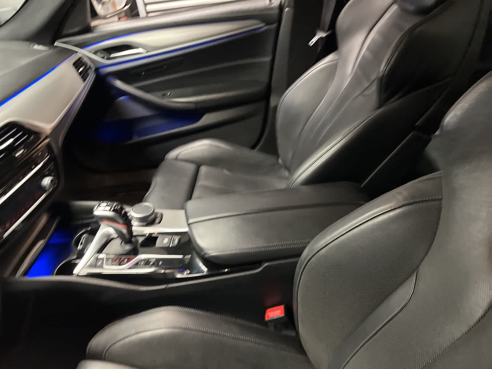 Thumbnail: 2019 BMW M5 - 30