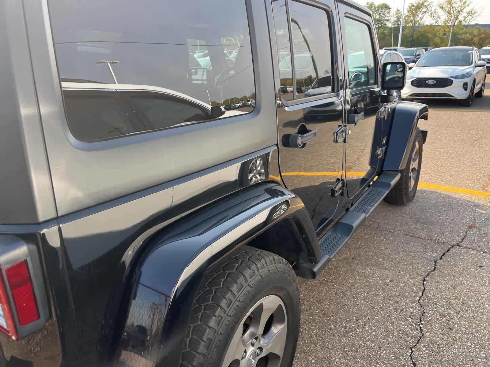 Thumbnail: 2016 Jeep Wrangler - 13